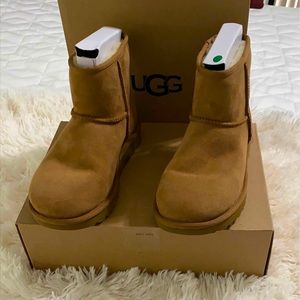 Authentic UGG Classic Mini 2 Chestnut size 7